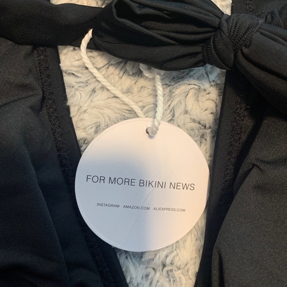 Black one piece, backless size L - Picture 3 of 4